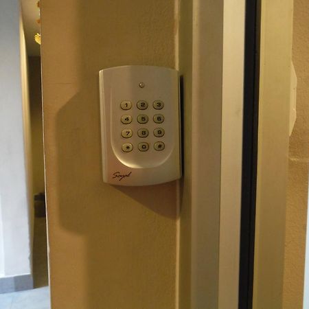 Shooters Guesthouse Патая Екстериор снимка