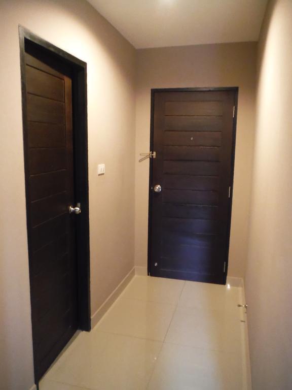 Shooters Guesthouse Патая Стая снимка