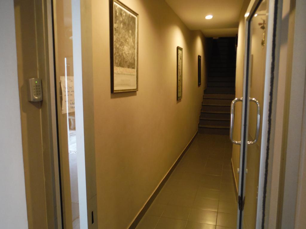 Shooters Guesthouse Патая Екстериор снимка