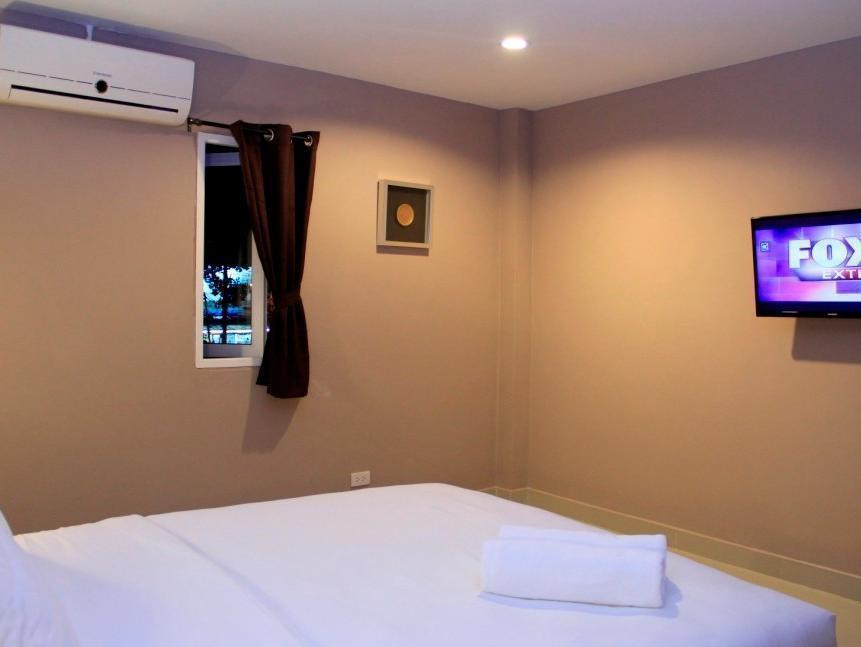 Shooters Guesthouse Патая Екстериор снимка